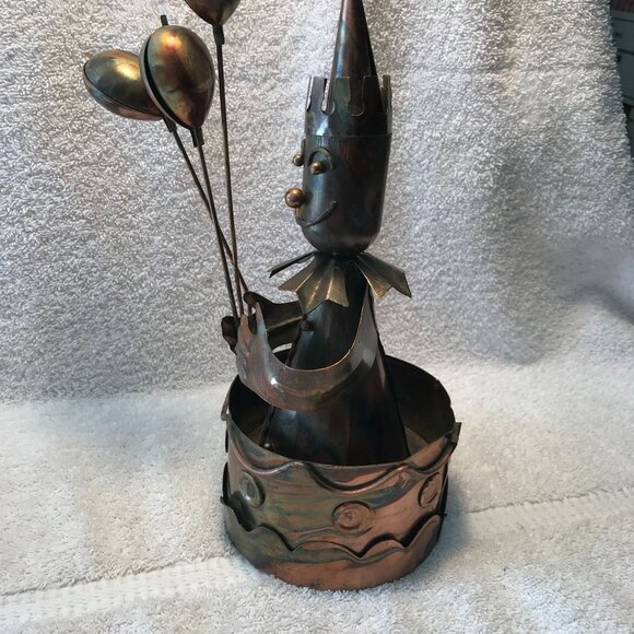 Vintage Copper Clown Decor With Balloons - Handmade Metal Art Sculpture - Quirky - Picture 6 of 14